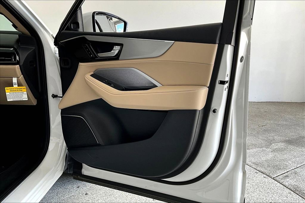 Certified 2026 Acura MDX w/ Technology Package FWD image 22