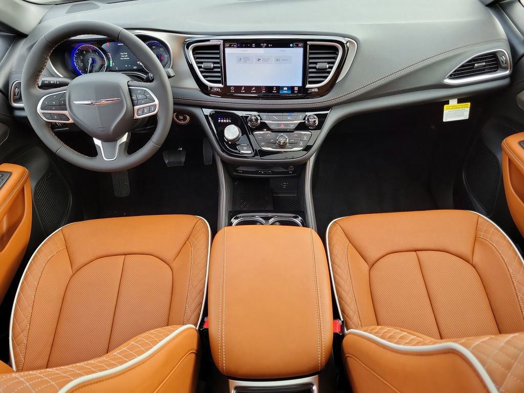 New 2026 Chrysler Pacifica Pinnacle w/ Trailer Tow Group image 16
