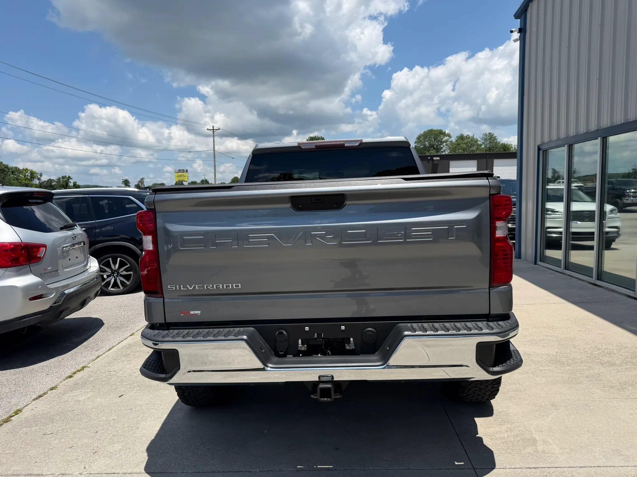 Used 2020 Chevrolet Silverado 1500 LT w/ All-Star Edition AWD/4WD image 5
