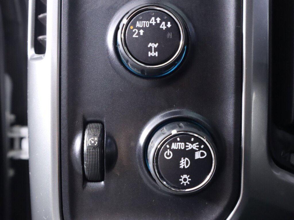 Used 2017 Chevrolet Silverado 1500 LT w/ All Star Edition image 10