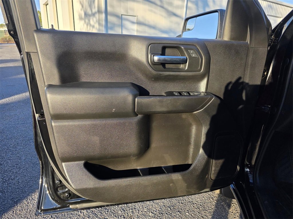 Used 2019 Chevrolet Silverado 1500 Custom Trail Boss w/ Custom Convenience Package image 12