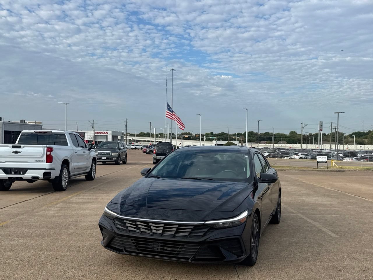 Used 2025 Hyundai Elantra SEL FWD image 7