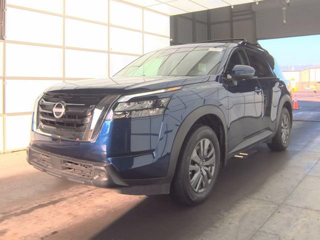 Certified 2025 Nissan Pathfinder SV w/ SV Premium Package FWD image 12