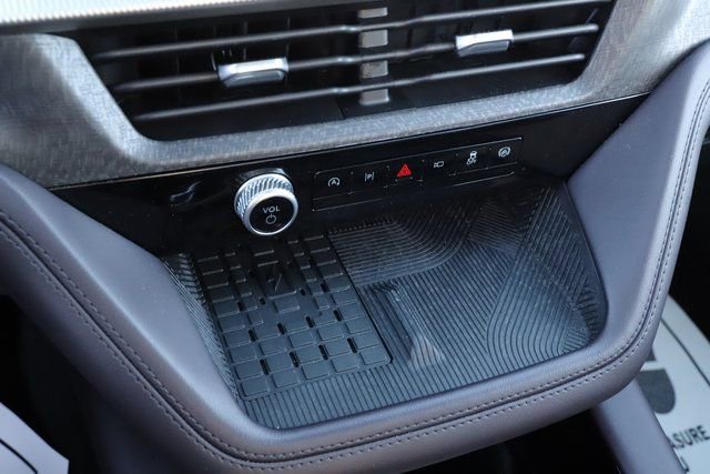 Used 2025 Ford Explorer Platinum w/ LUX Leather Package image 30