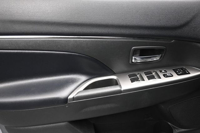 Used 2025 Mitsubishi Outlander Sport SEL AWD/4WD image 8