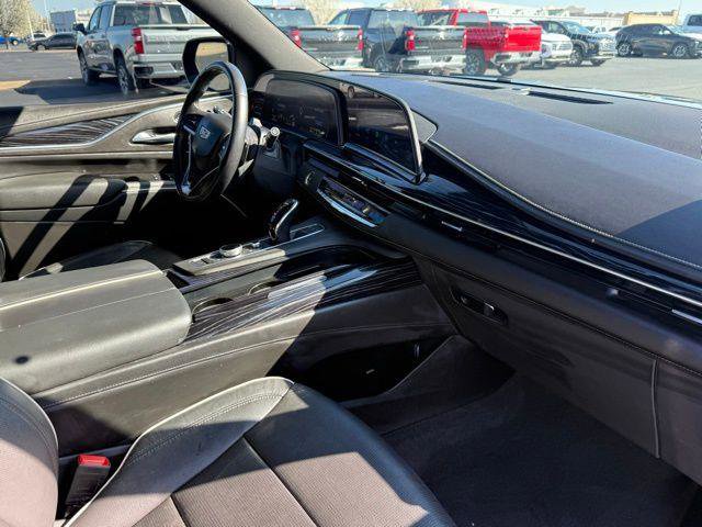 Used 2023 Cadillac Escalade ESV Sport w/ Touring Package AWD/4WD image 32
