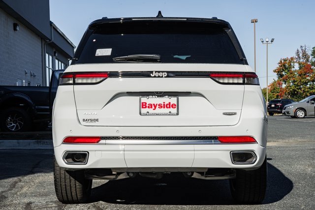 New 2025 Jeep Grand Cherokee Summit image 6