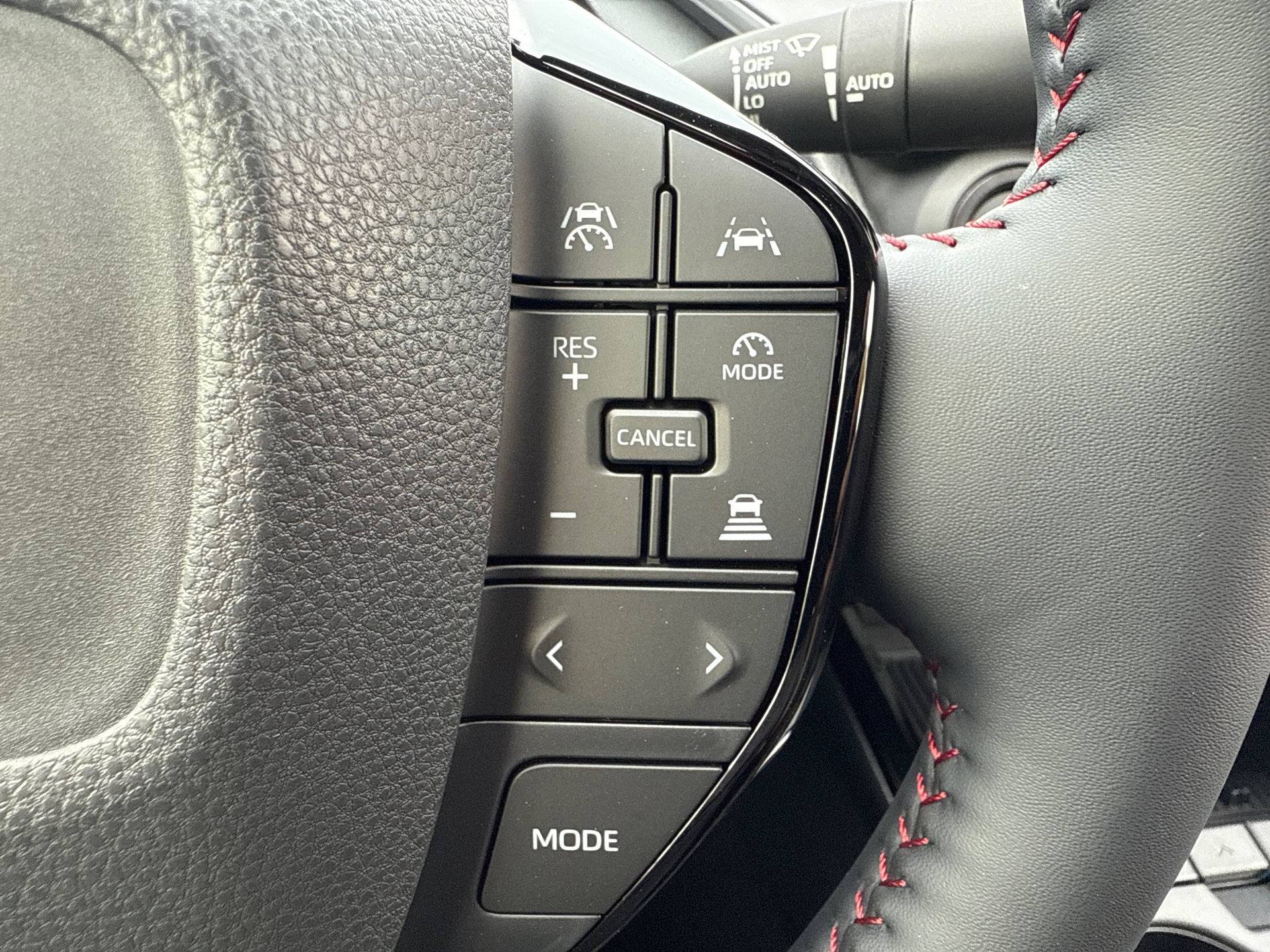 New 2026 Toyota Prius Plug-In Hybrid FWD image 29