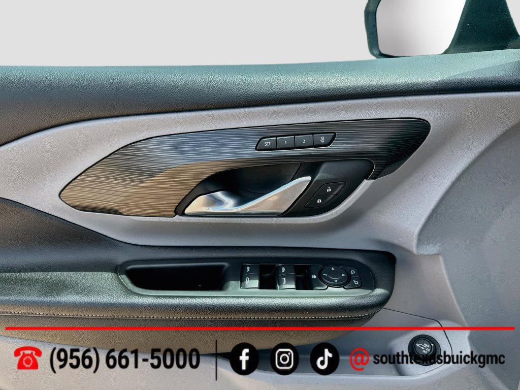 Used 2023 GMC Terrain SLT w/ Infotainment Package II FWD image 10