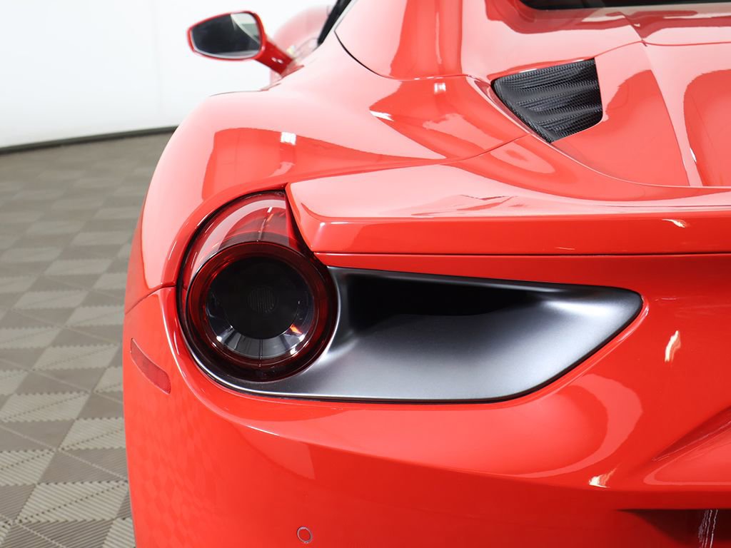 Used 2019 Ferrari 488 Spider image 17