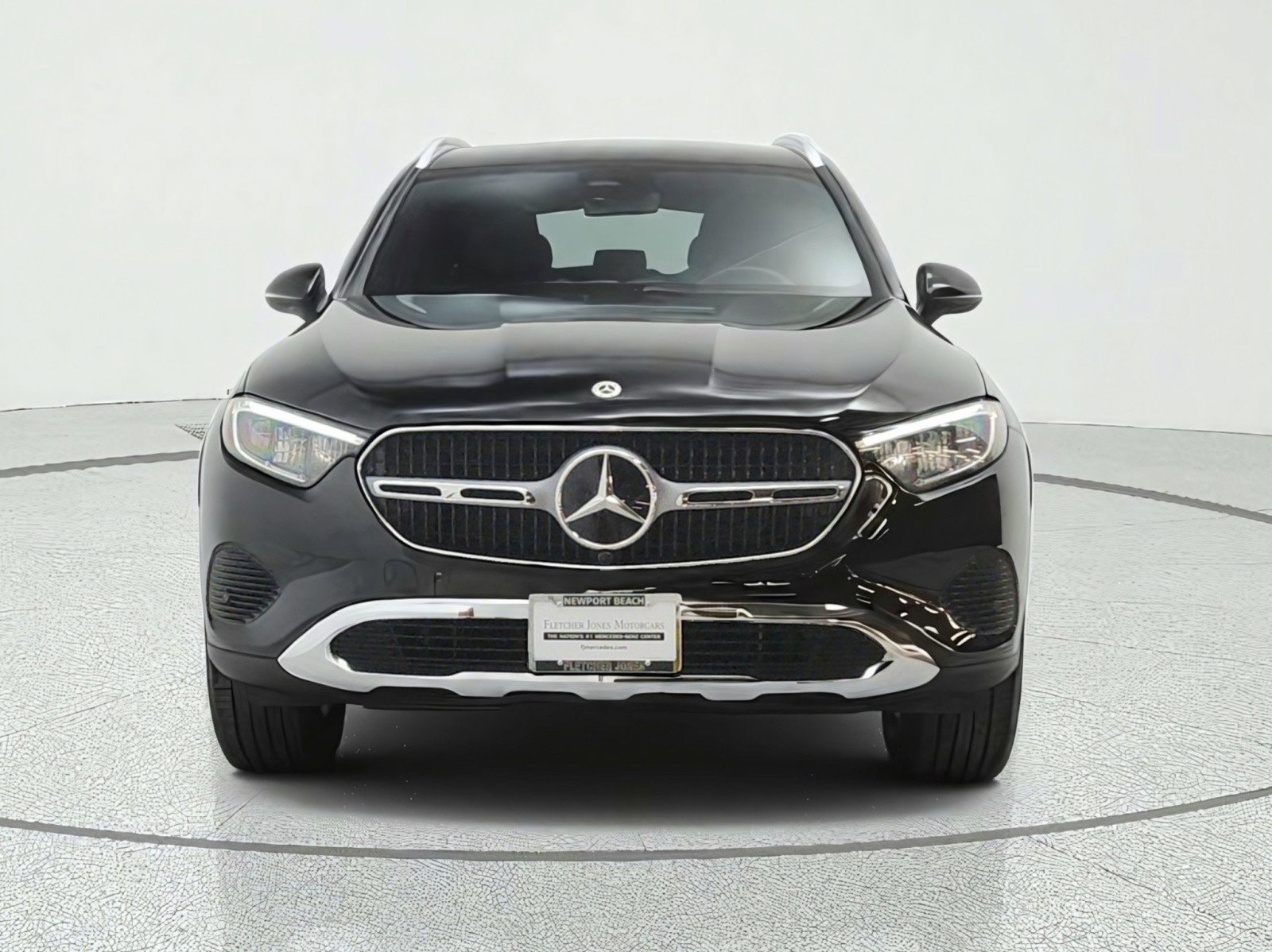 Certified 2026 Mercedes-Benz GLC 300 image 2