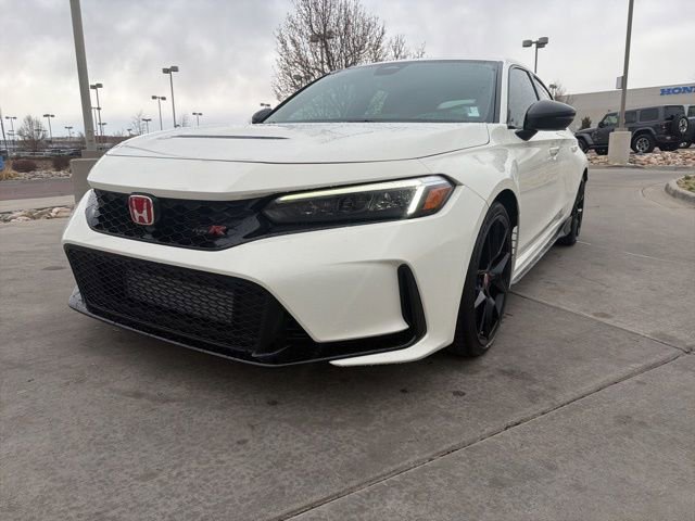 Used 2024 Honda Civic Type R image 3