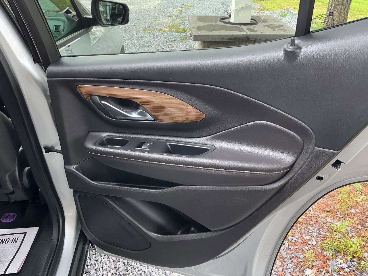 Used 2019 GMC Terrain SLE w/ Driver Convenience Package FWD image 19