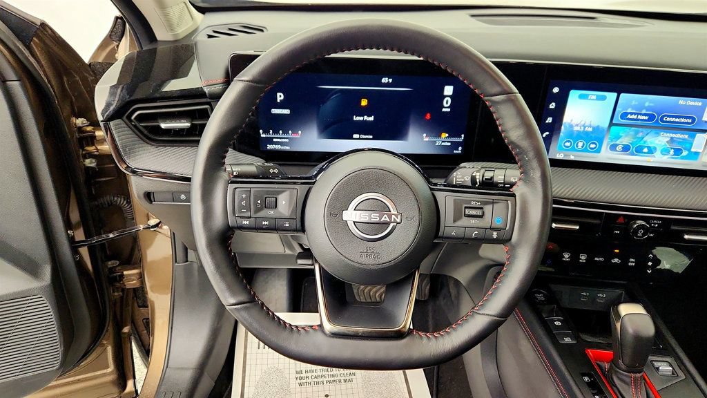 Used 2025 Nissan Kicks SR w/ SR Premium Package AWD/4WD image 14