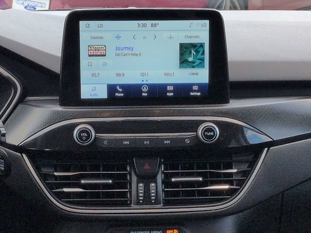 Certified 2022 Ford Escape SEL w/ SEL Stealth AWD Package image 18