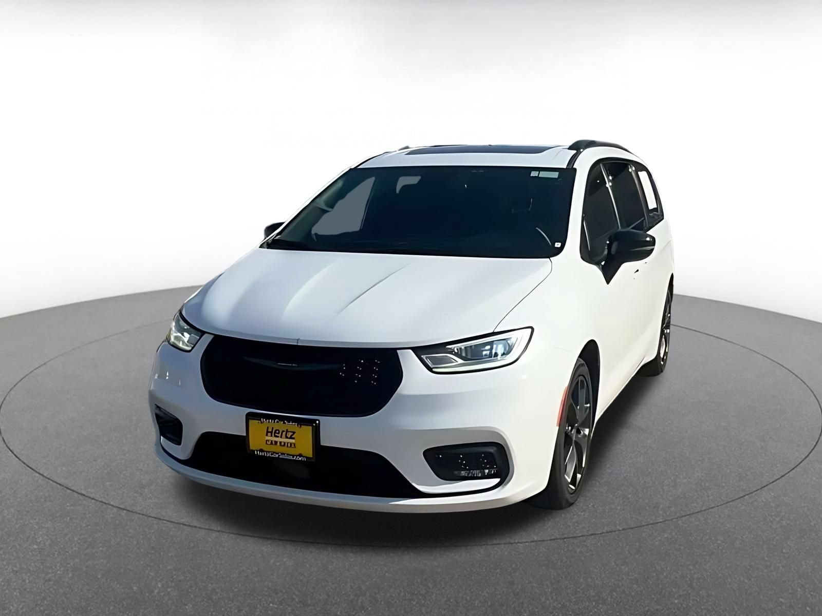 Used 2025 Chrysler Pacifica Limited FWD image 6