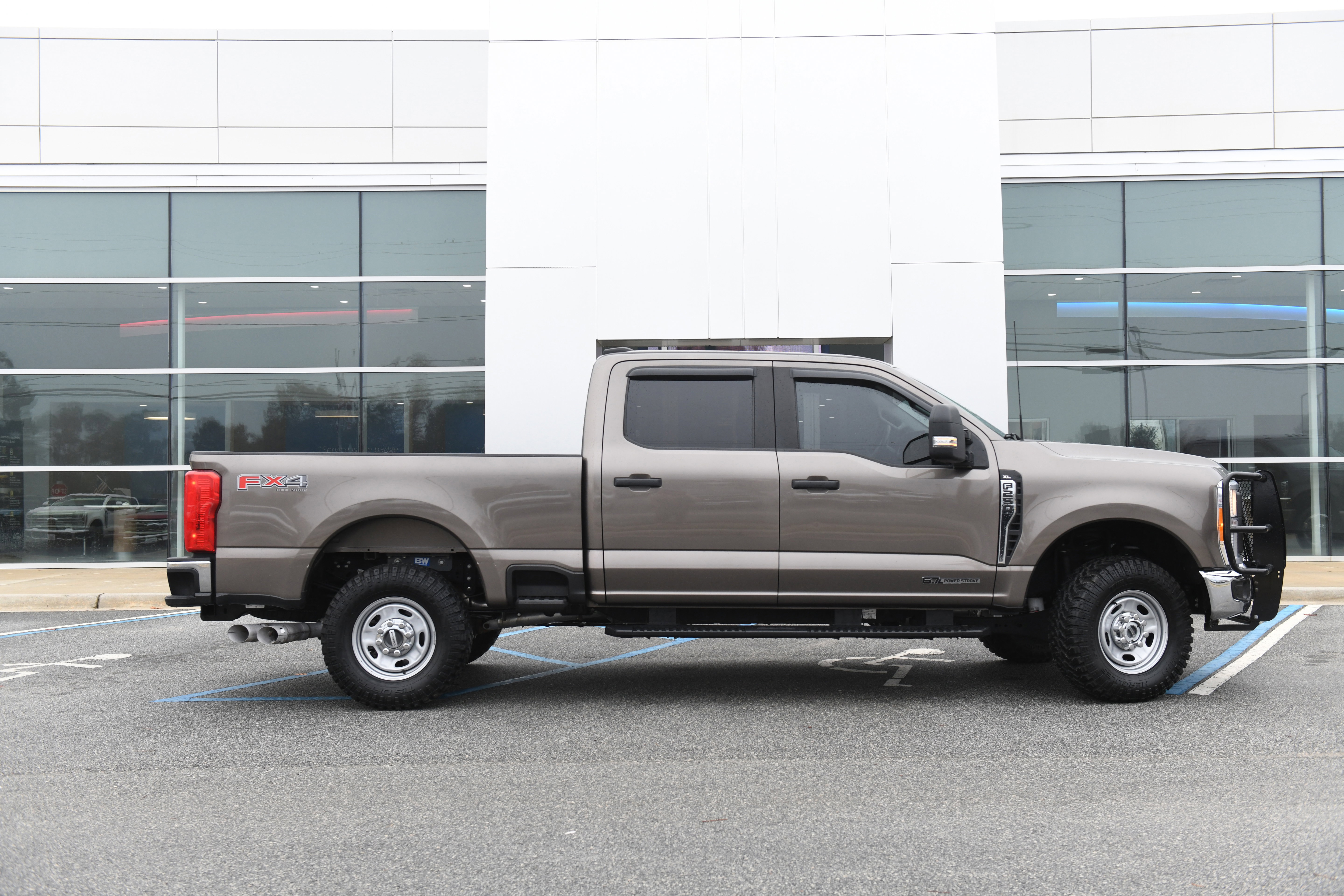 Used 2023 Ford F250 XL w/ XL Off-Road Package image 1