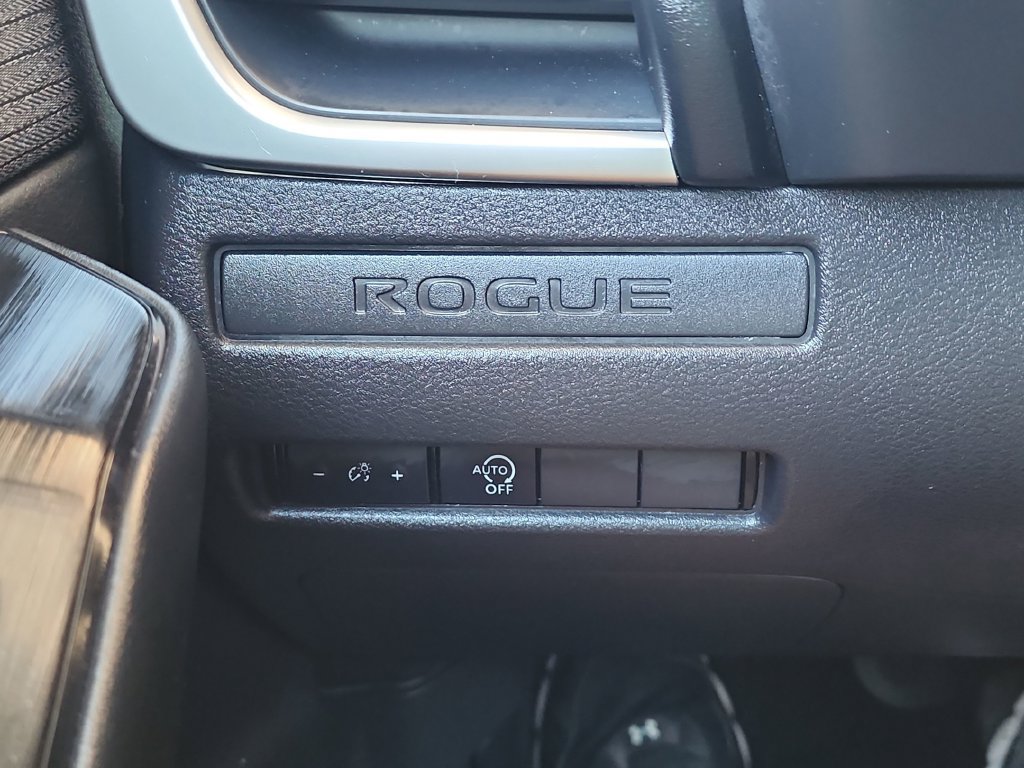 Used 2023 Nissan Rogue S FWD image 21