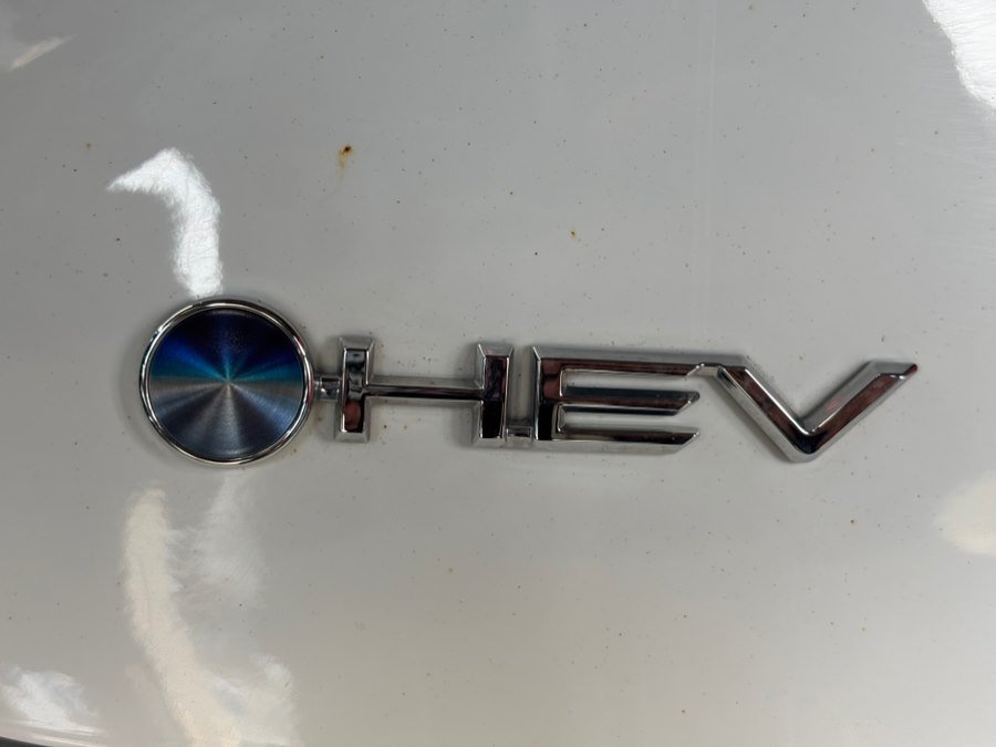 Used 2025 Toyota Camry LE FWD image 33