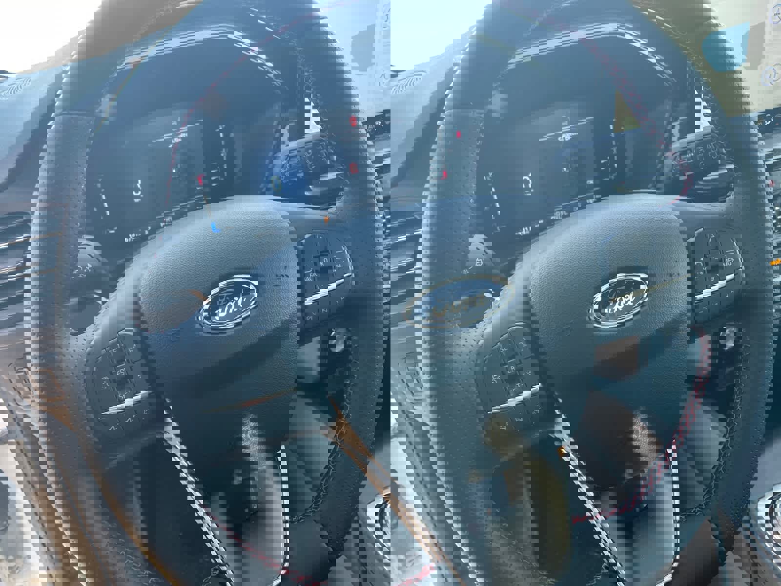 Certified 2023 Ford Escape ST-Line w/ Tech Pack #1 image 13