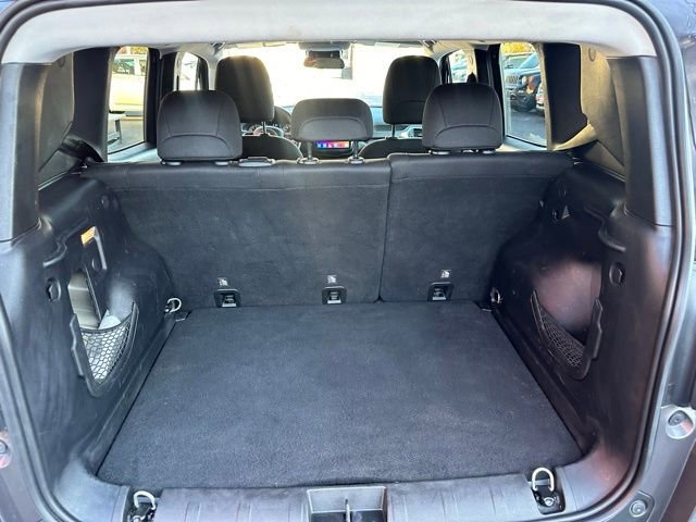 Used 2020 Jeep Renegade Latitude image 17