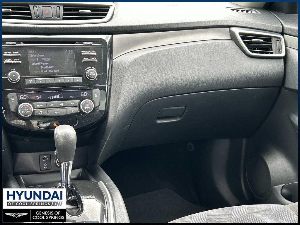 Used 2015 Nissan Rogue SV FWD image 23