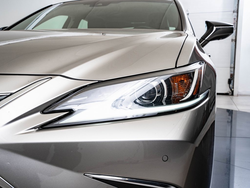 Used 2019 Lexus ES 350 Luxury image 15