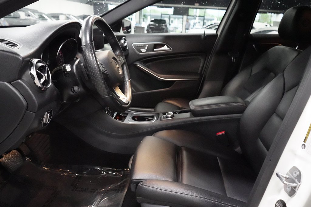 Used 2019 Mercedes-Benz GLA 250 w/ Convenience Package image 11