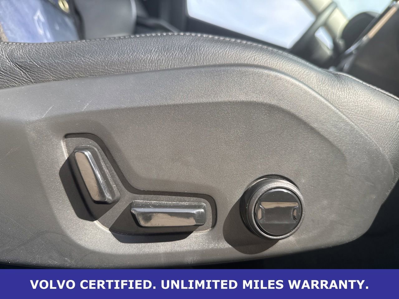Certified 2024 Volvo S60 B5 Core FWD image 10
