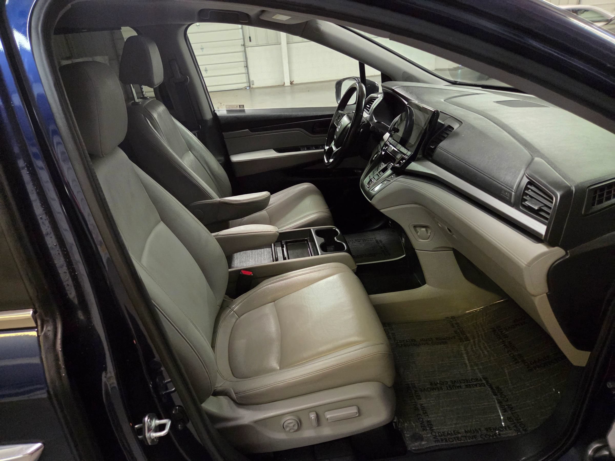 Used 2023 Honda Odyssey EX-L image 31