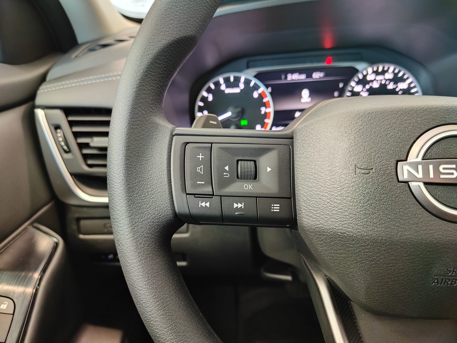 New 2026 Nissan Rogue S image 19