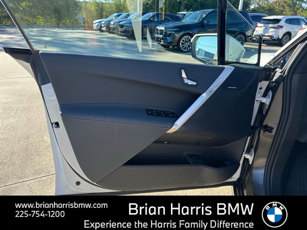 Certified 2025 BMW iX xDrive50 w/ Sport Package image 11
