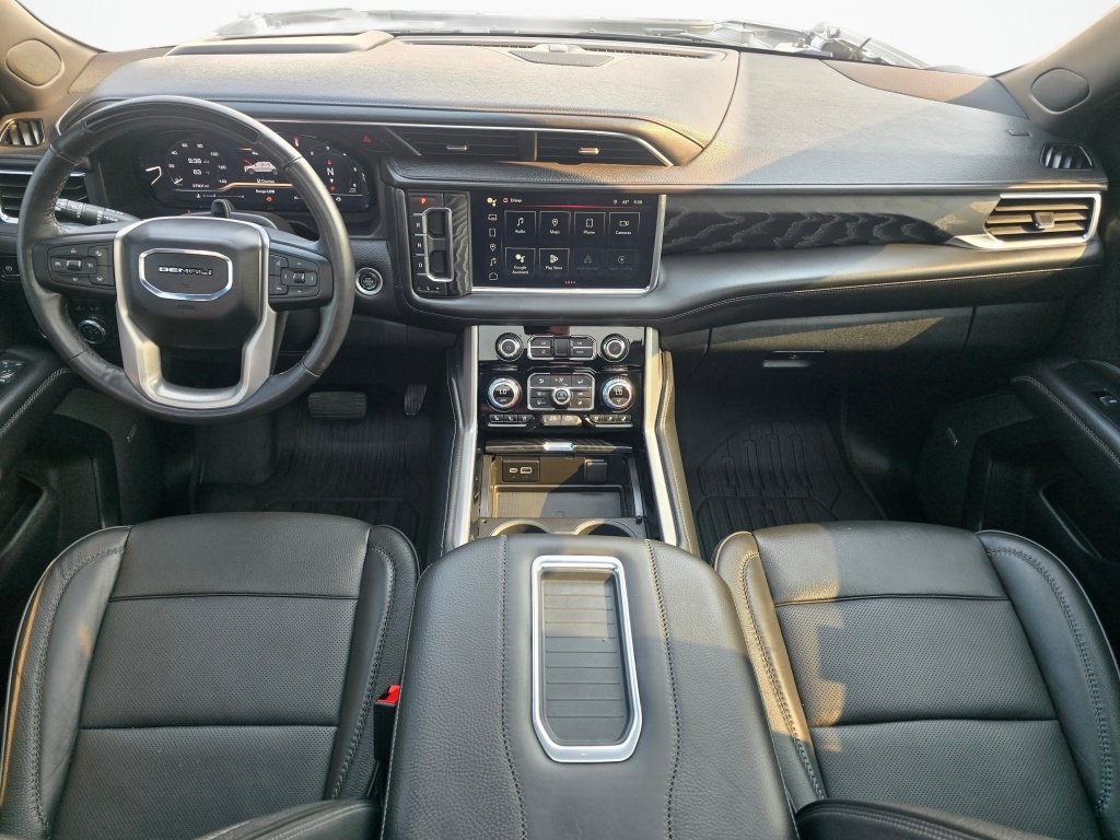 Used 2024 GMC Yukon Denali w/ Advanced Technology Package AWD/4WD image 19