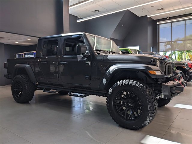 New 2026 Jeep Gladiator Sport
