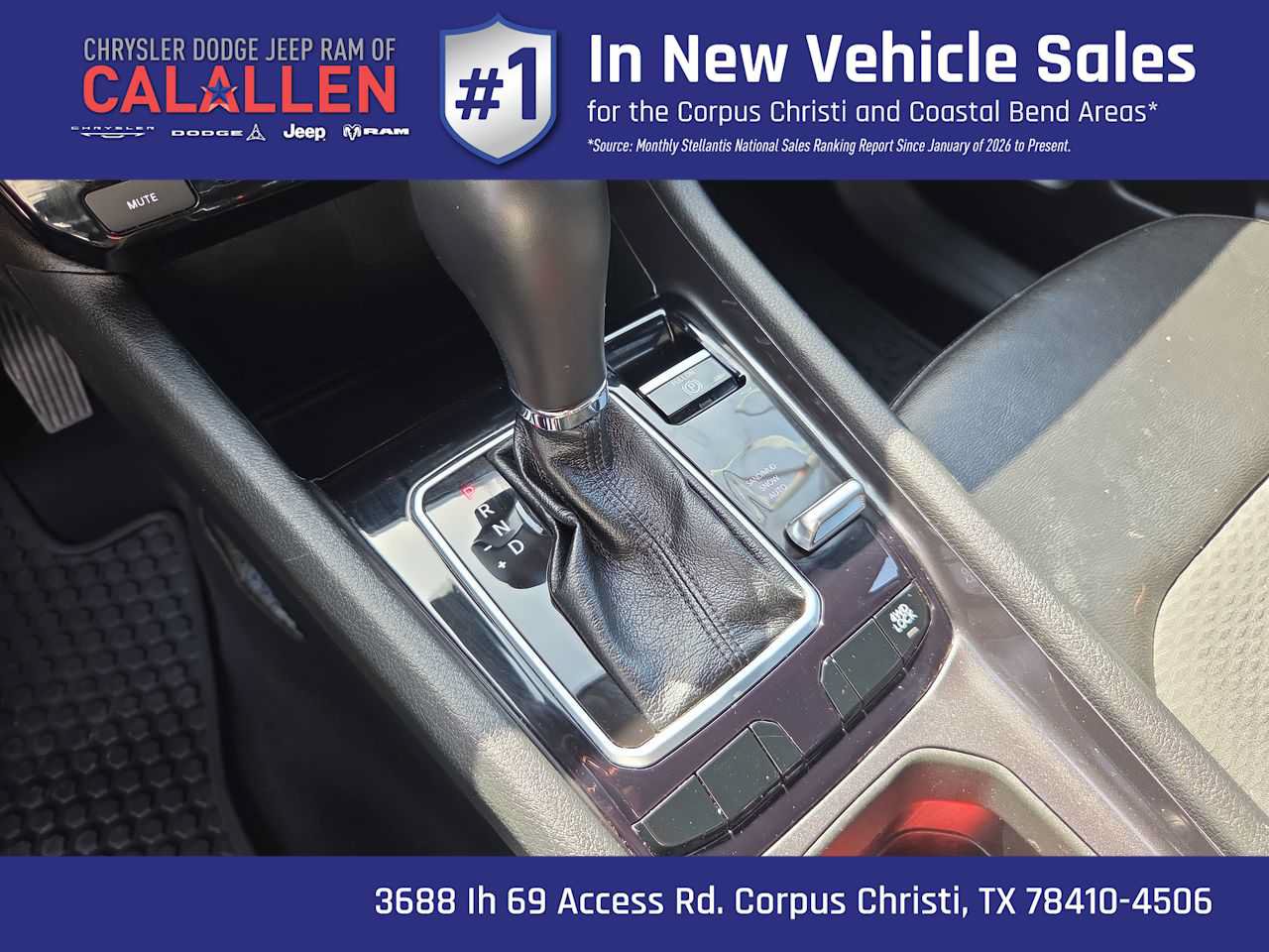 Used 2025 Jeep Compass Latitude w/ Sun & Sound Group AWD/4WD image 25