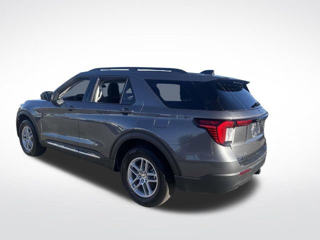 Used 2025 Ford Explorer Active image 3
