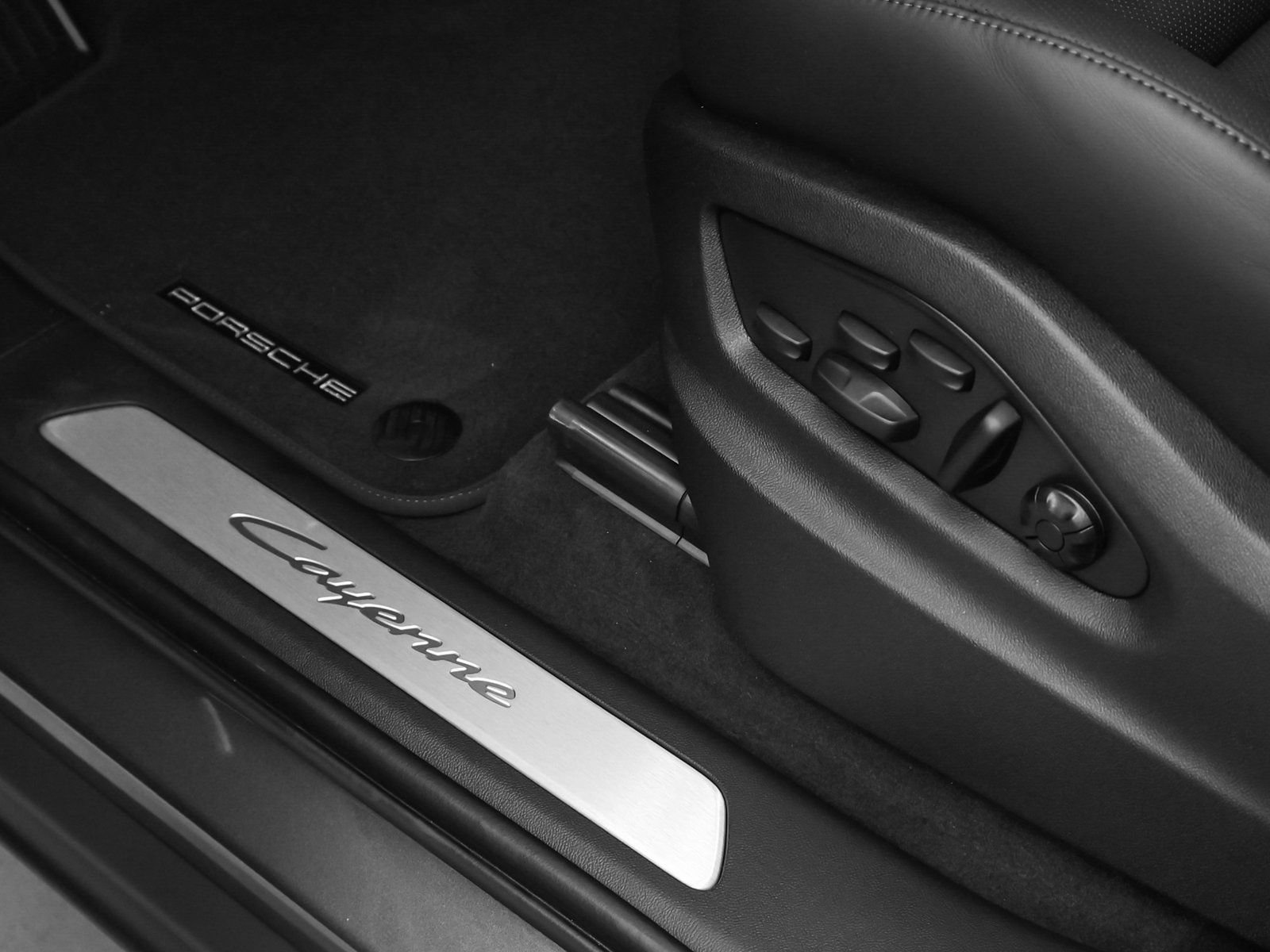 New 2026 Porsche Cayenne E-Hybrid image 32