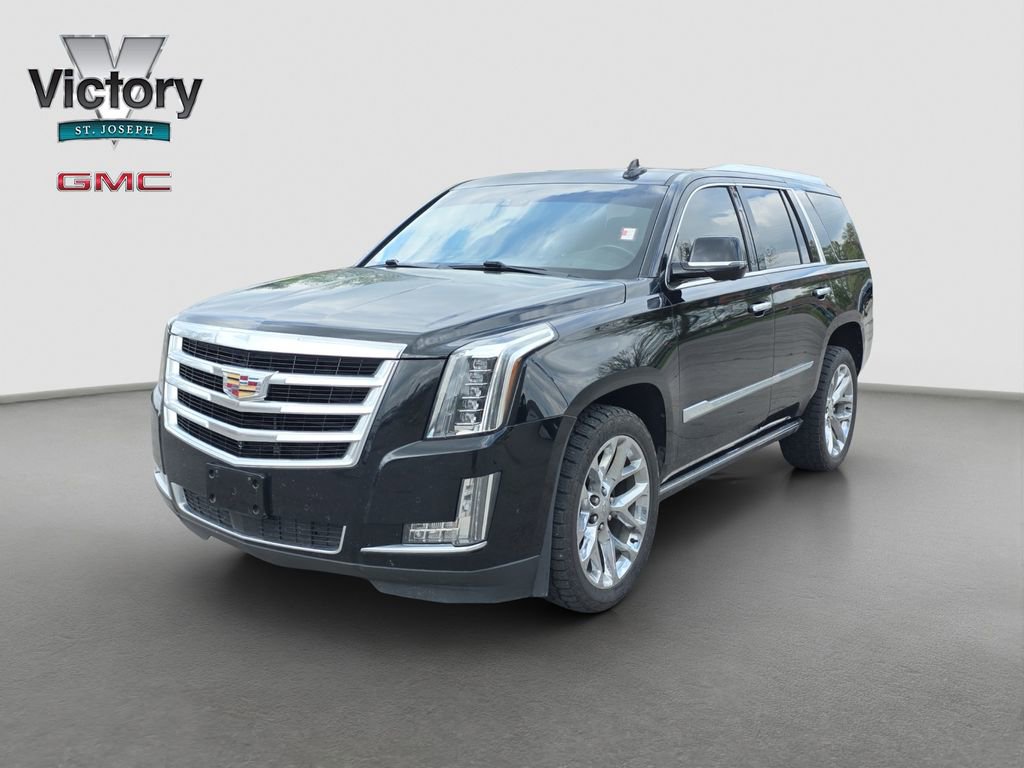 Used 2018 Cadillac Escalade Premium Luxury AWD/4WD image 3