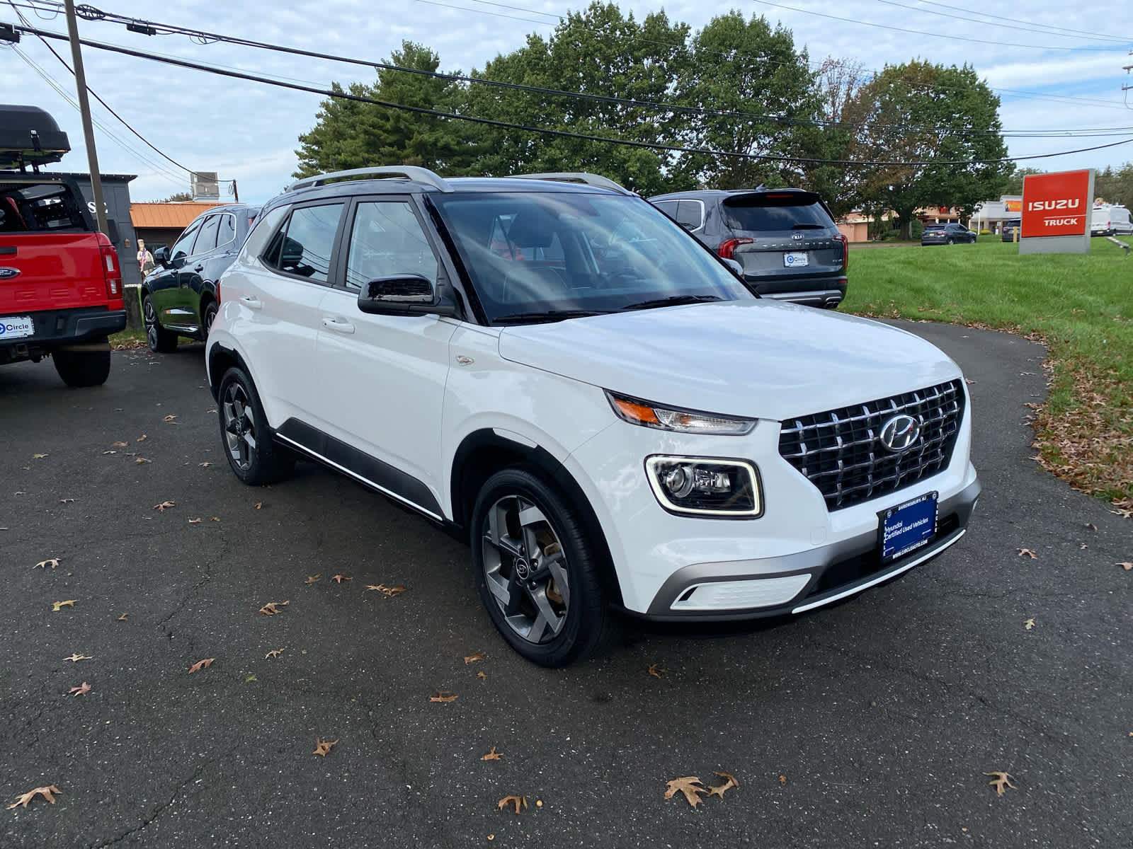 Certified 2023 Hyundai Venue Limited w/ Cargo Package