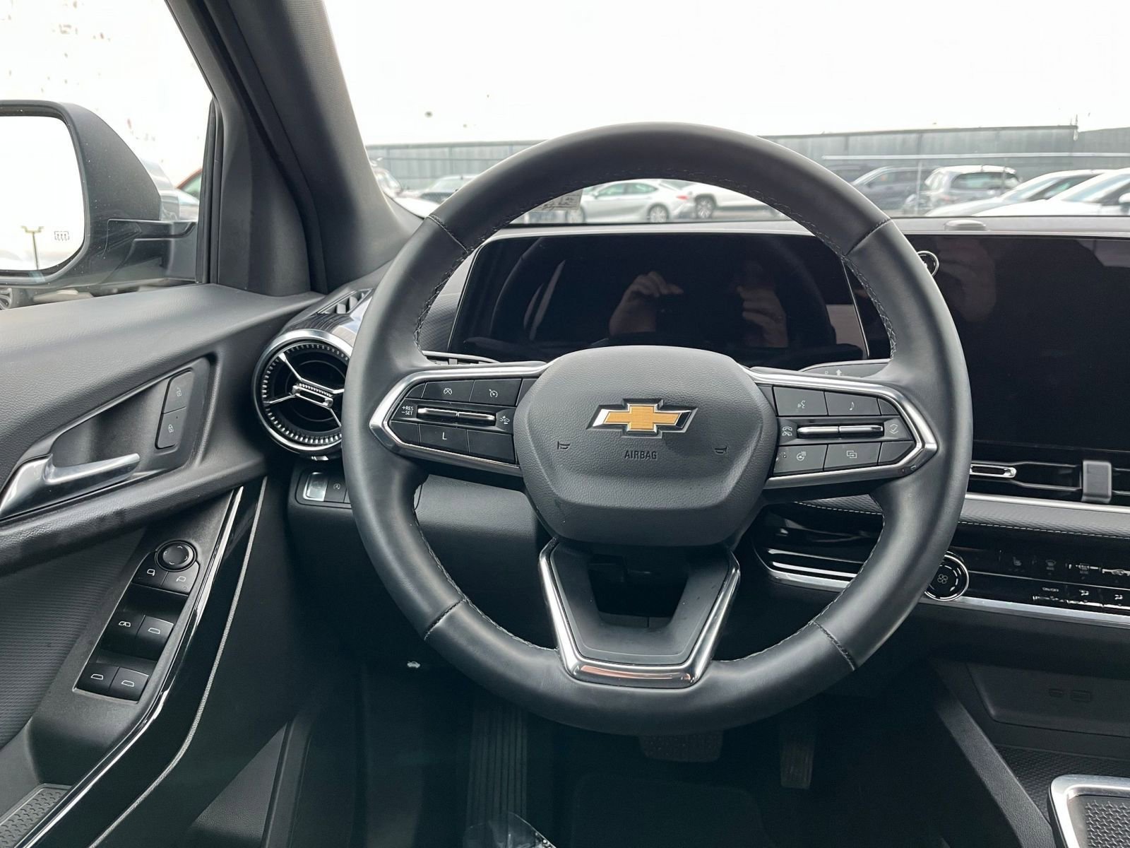 Used 2025 Chevrolet Equinox LT image 27