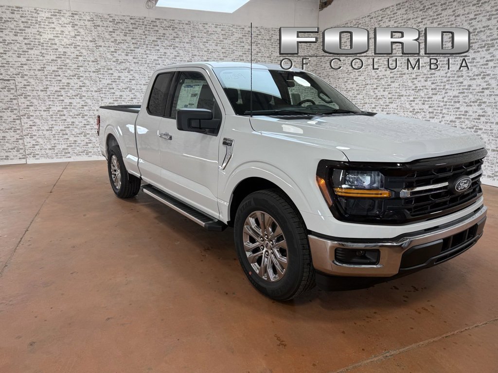 New 2026 Ford F150 XLT w/ XLT Chrome Appearance Package