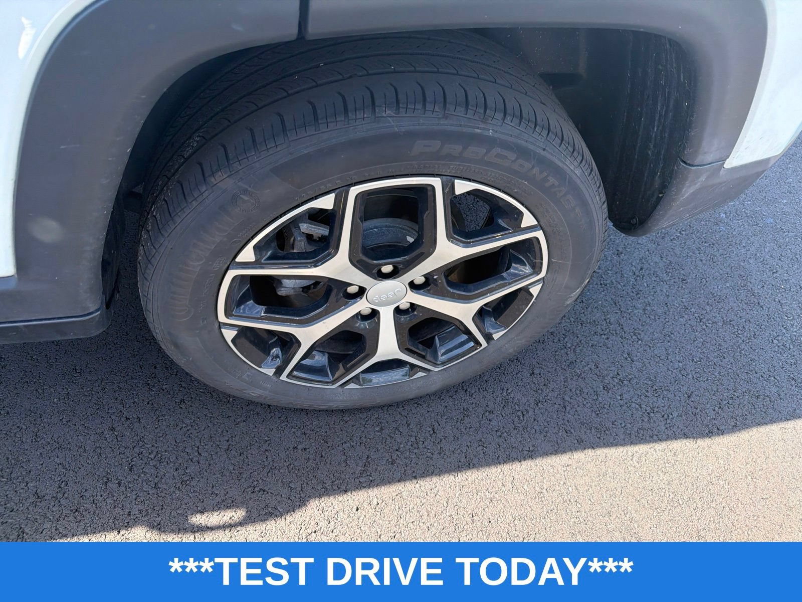 Used 2024 Jeep Compass Limited AWD/4WD image 12
