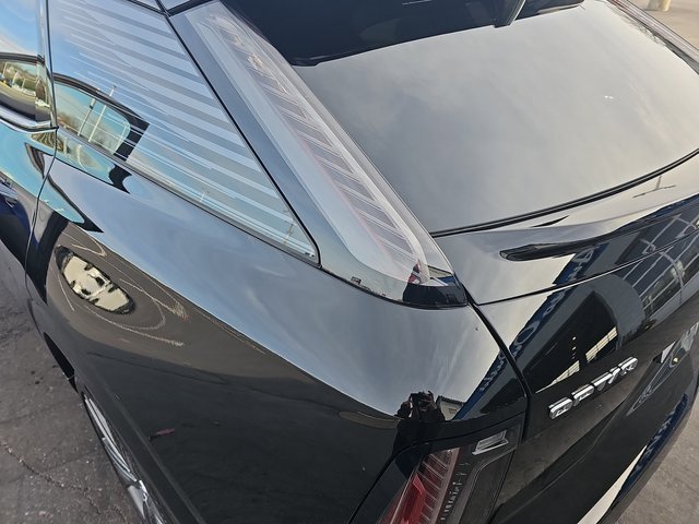 New 2026 Cadillac Optiq Sport 2 image 33