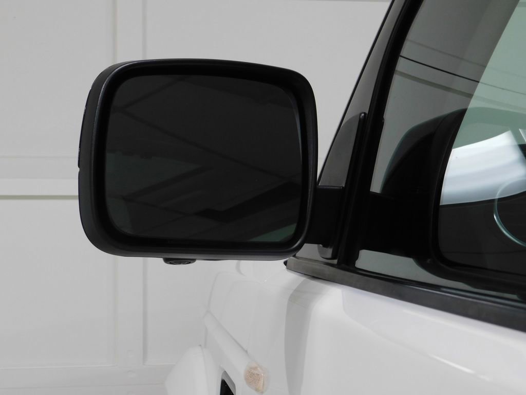 Used 2011 Land Rover LR4 HSE LUX AWD/4WD image 18