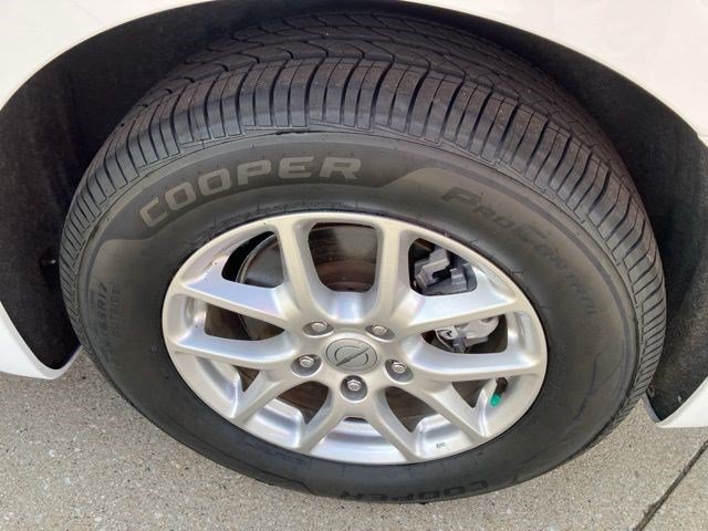 Used 2024 Chrysler Pacifica Touring-L FWD image 28