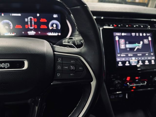 Used 2022 Jeep Grand Cherokee Altitude image 26