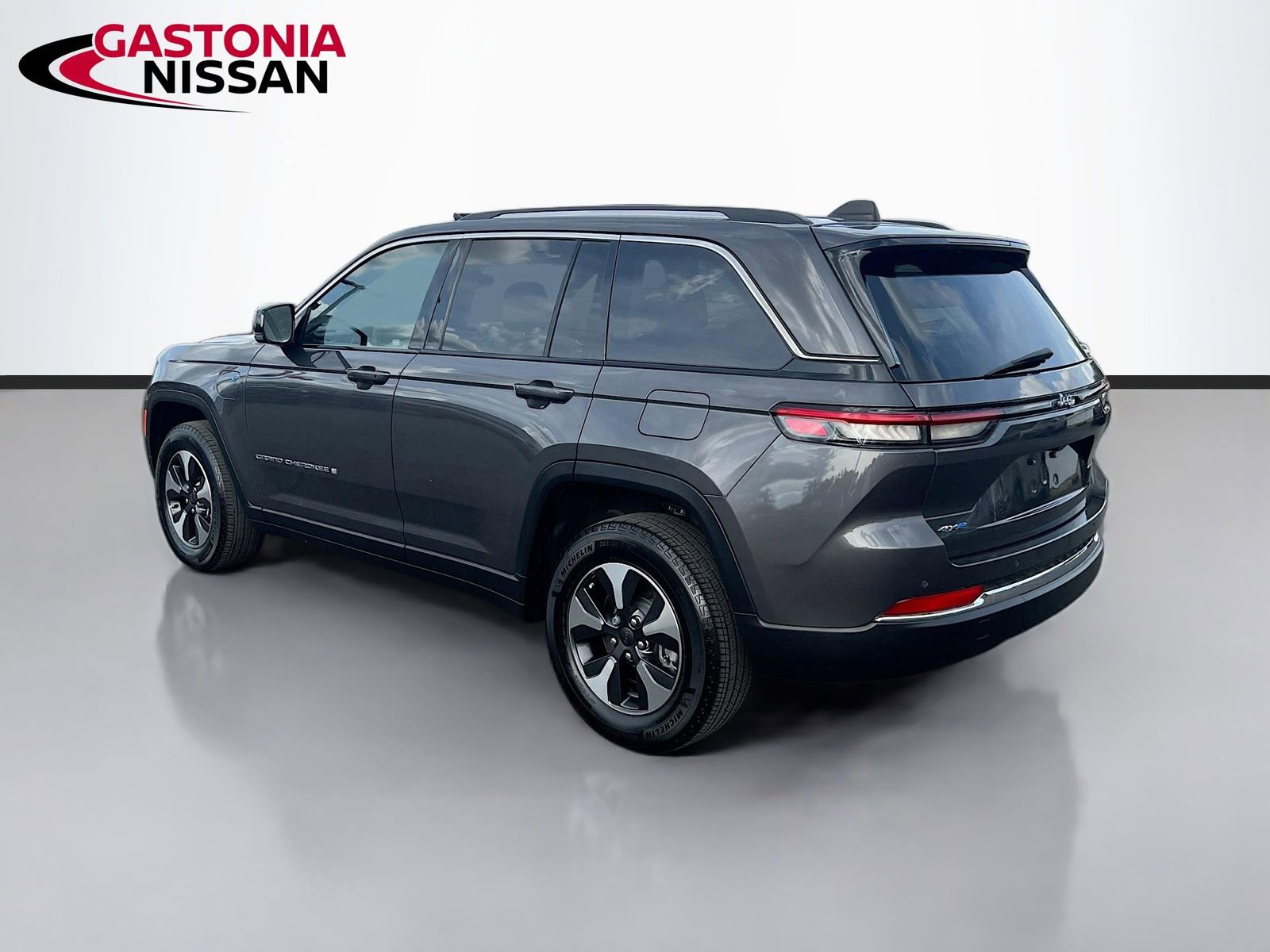 Used 2023 Jeep Grand Cherokee 4WD 4xe image 6
