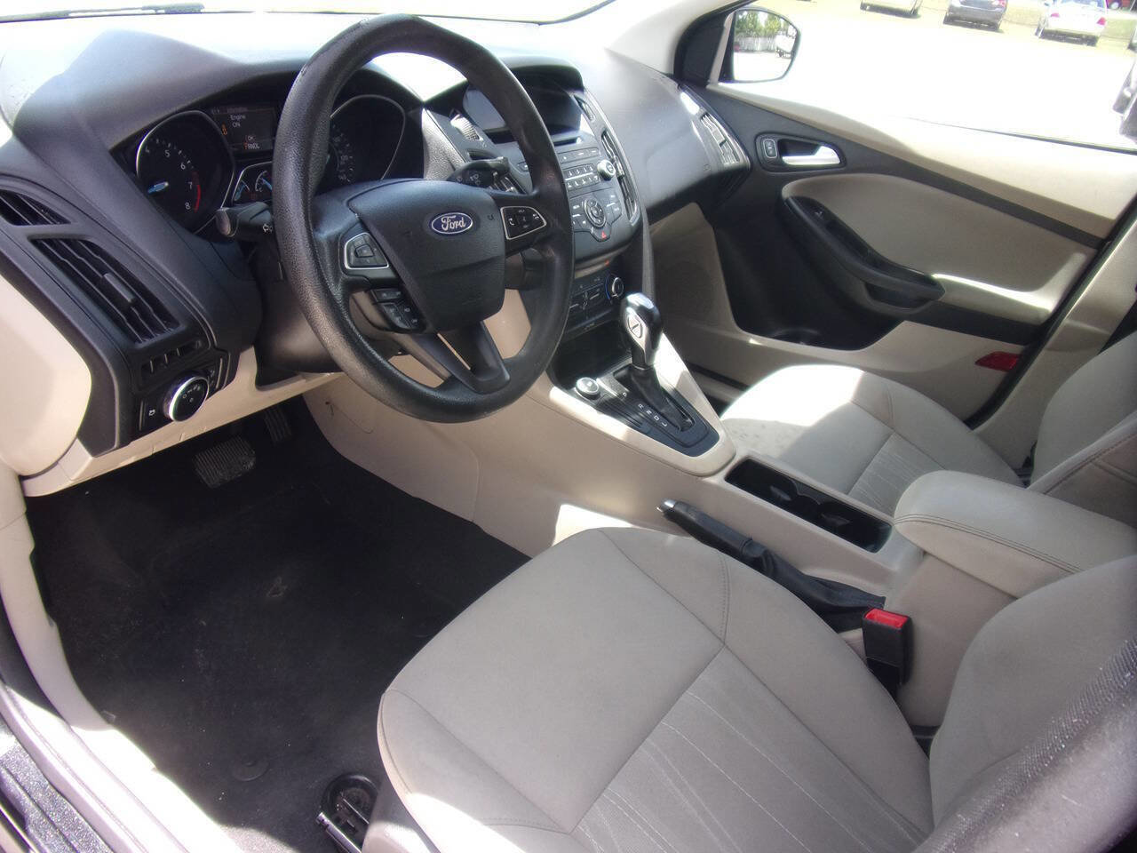 Used 2018 Ford Focus SE image 7