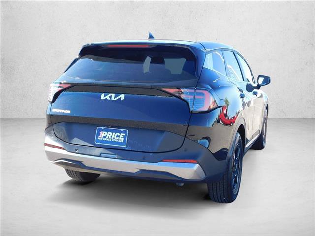 Used 2026 Kia Sportage LX FWD image 9