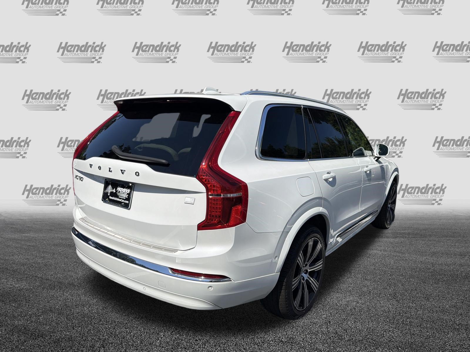 Certified 2024 Volvo XC90 T8 Ultimate w/ Protection Package Premier AWD/4WD image 10